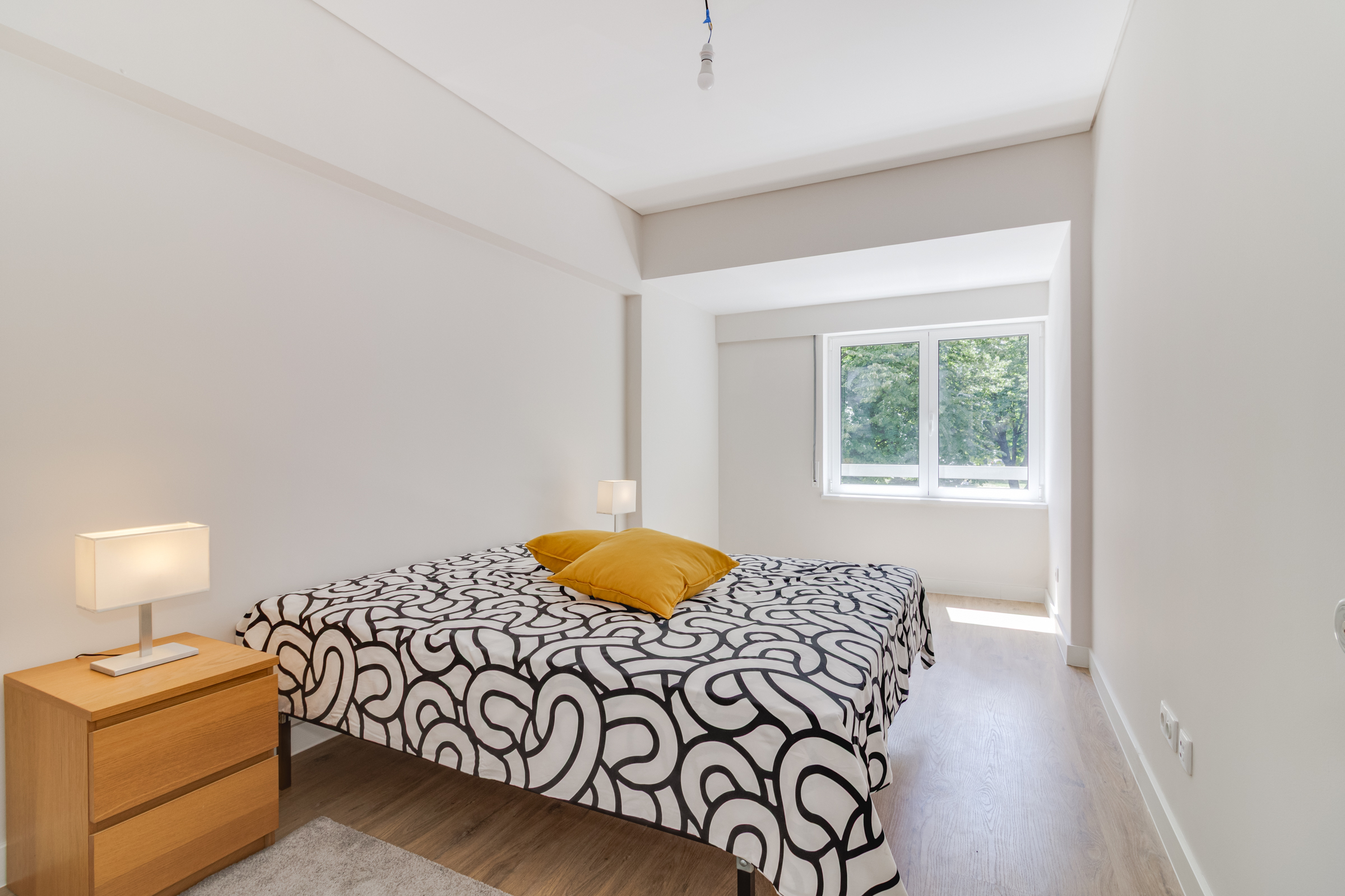 Apartamento T2 para Arrendamento | Campo Grande | Lisboa